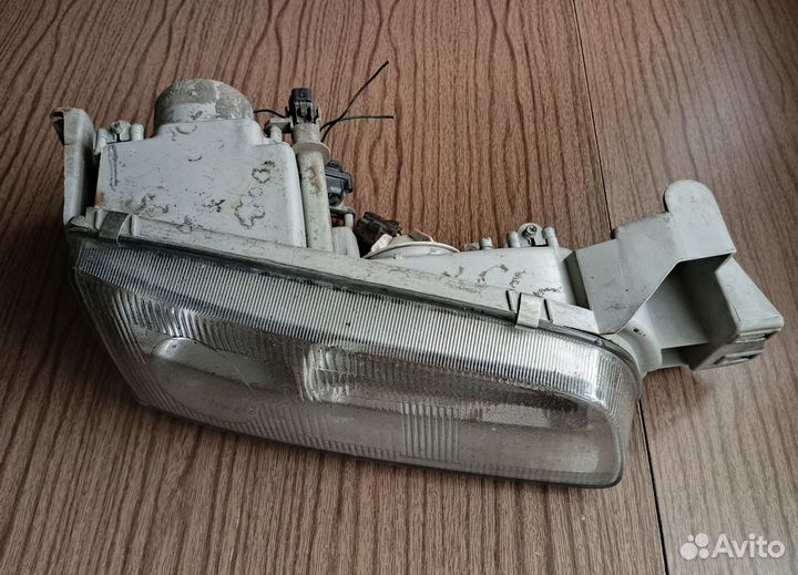 Фара правая Mazda 626 GE 1992-1997