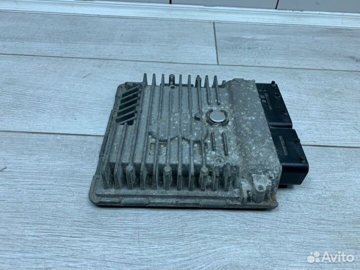 Эбу двс Volkswagen Golf хэтчбек cayb 2010