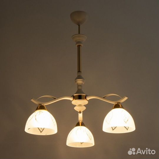 Люстра 'Беалин' 3хЕ27 40Вт белый 54х54х56 см