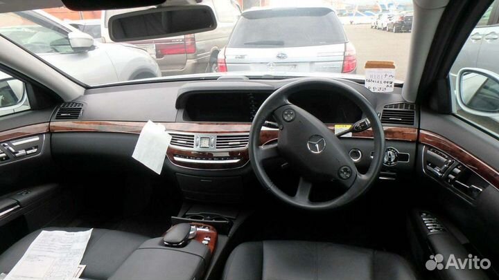 Разбор в Севастополе Mercedes S350 W221 из Японии