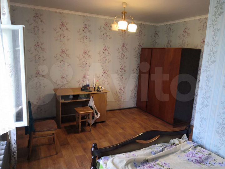 Комната 20 м² в 3-к., 2/2 эт.