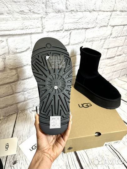 Угги Ugg Classic Dipper Boot Black