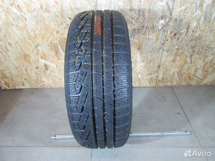 Pirelli Winter Sottozero 210 Serie II 225/50 R17