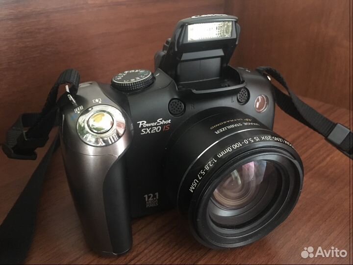 Цифровой фотоаппарат Canon PowerShot SX20 IS