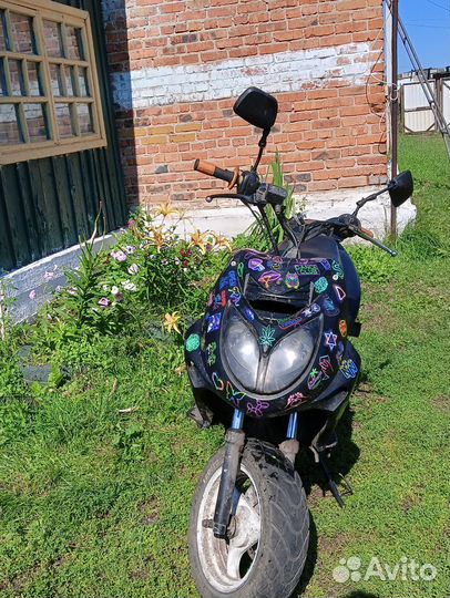 Скутер Рейсер 125