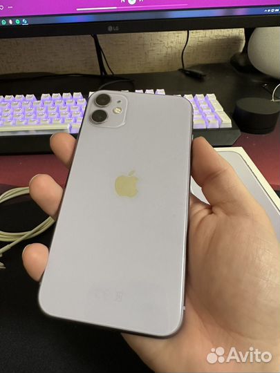 iPhone 11, 64 ГБ