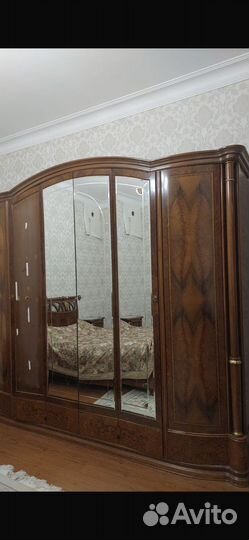 Спальный гарнитур италия