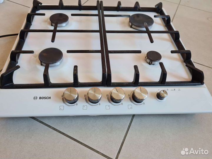 Встраиваемая газовая панель Bosch PCP612M90E