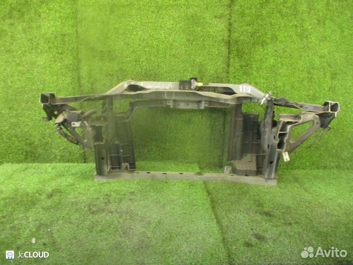 Рамка радиатора на nissan note E11 HR15DE