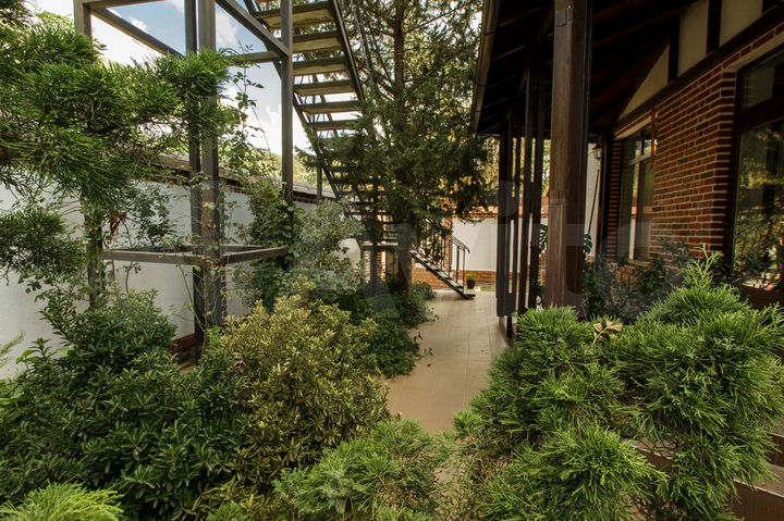 Дом 80 м² на участке 8 сот.