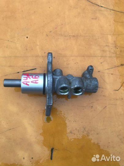 Главный тормозной цилиндр Audi A6 C5 ARJ 2000
