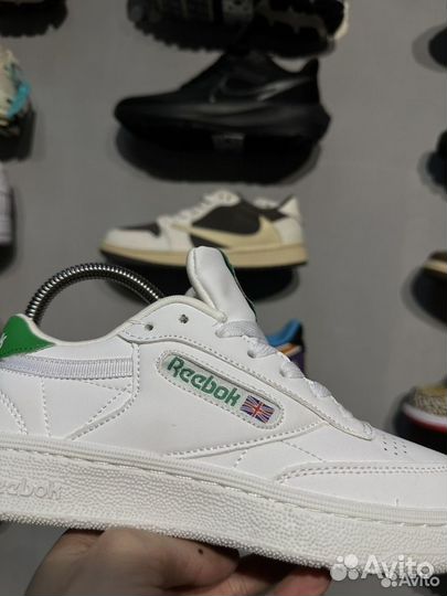 Кроссовки Reebok женские