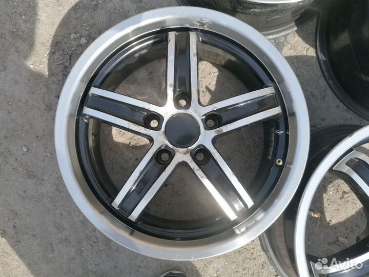 Литые диски R16 Toyota Mark II