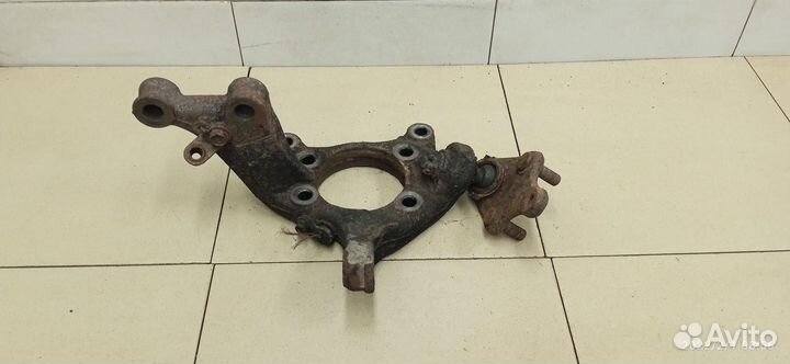 Кулак поворотный передний левый Corolla E15 2006-2