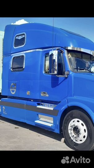 Volvo VNL 780, 2003