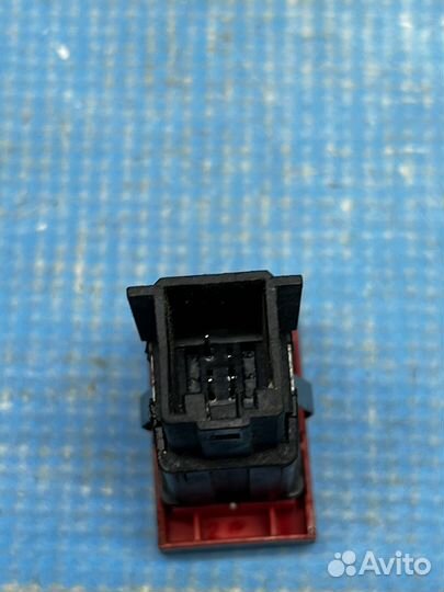 Кнопка аварийки VW Polo 5 cfna 2009-2020