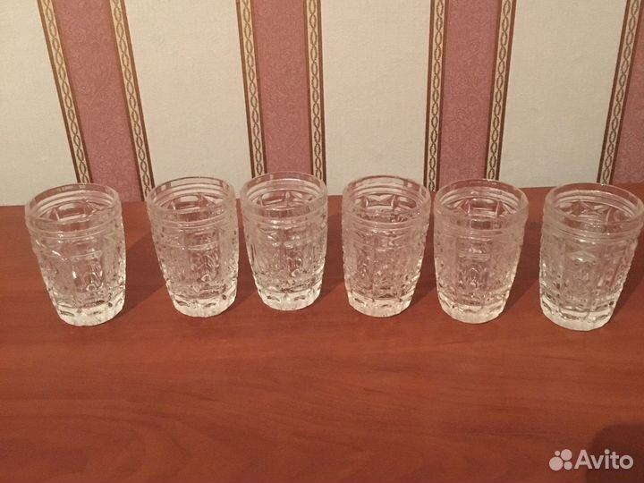 Хрустальные рюмки стопки