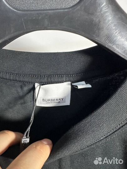 Новая футболка Burberry
