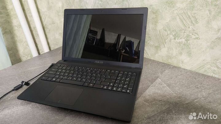 Быстрый asus х55 на ssd 128gb /4Gb/15.6