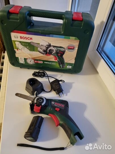 Мини пила аккумуляторная цепная Bosch EasyCut 12