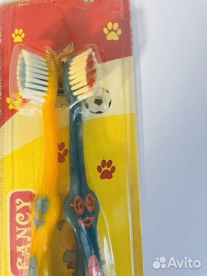 Зубная щетка