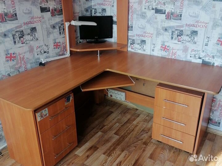 Компьютерный столик бу