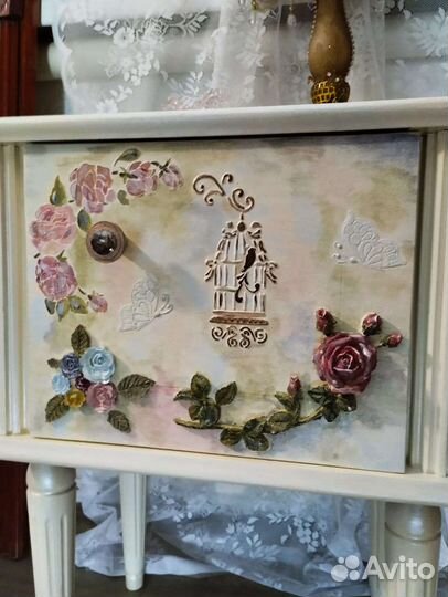 Тумбочка румыния после реставрации