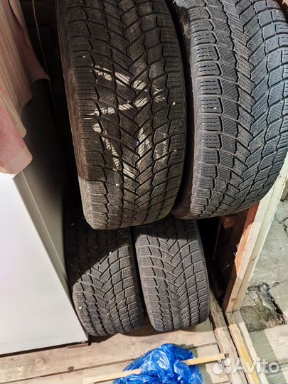 Michelin X-Ice Snow SUV 235/55 R18