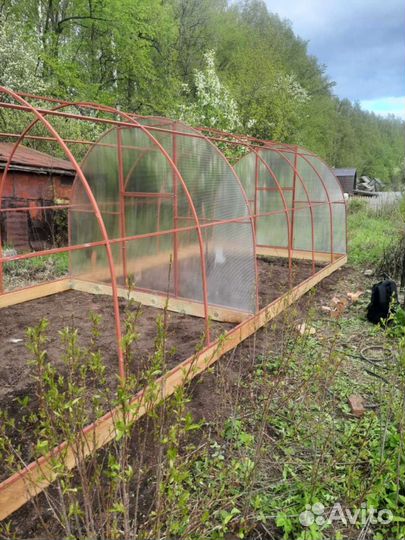 Теплица арочная Лобаново