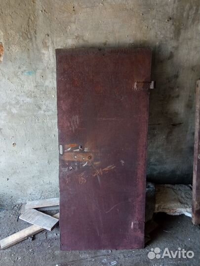 Ворота гаражные металлические