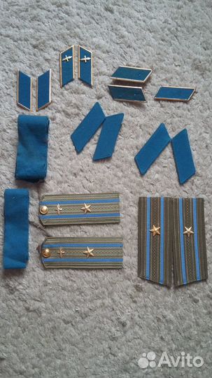 Военная фурнитура - кокарды, погоны, пуговицы, шев