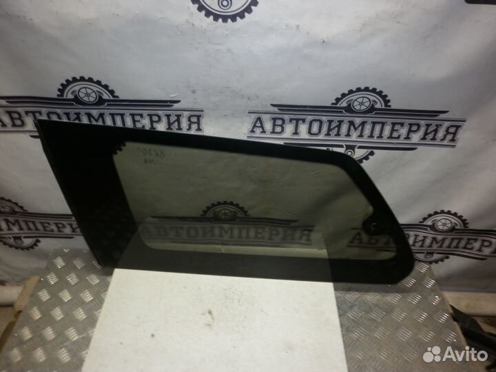 Форточка левая Toyota Sienna 3 2012 3.5