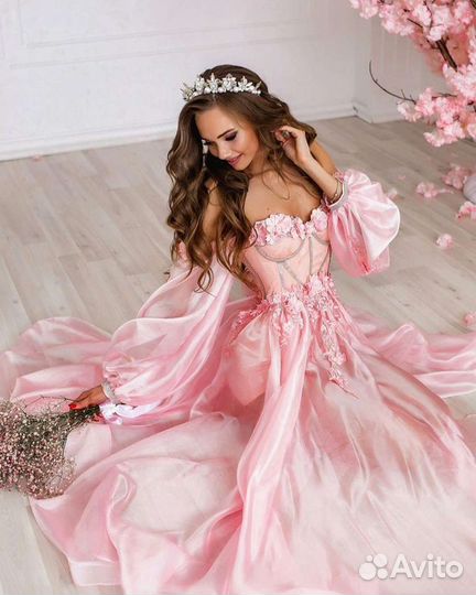 Пошив одежды и текстиля.Вечерние наряды,трикотаж