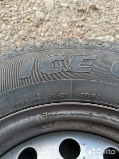 Bridgestone Ice Cruiser 7000 205/65 R15 94T