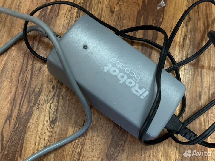 Робот пылесос айробот 390