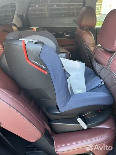 Детское кресло maxi cosi