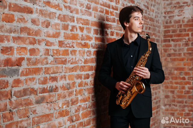 Саксофонист