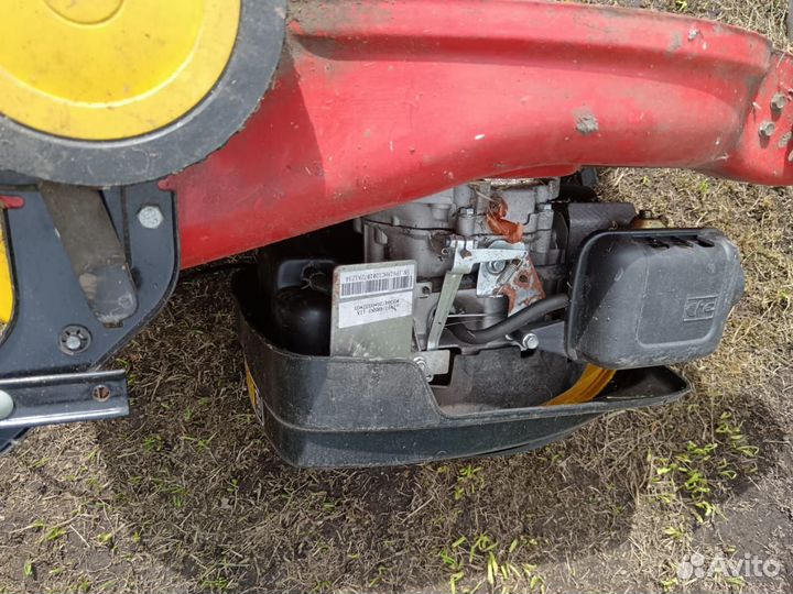 Газонокосилка бензиновая