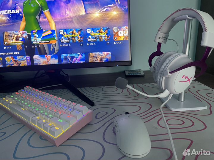 Игровой пк с монитором и клавиатурой