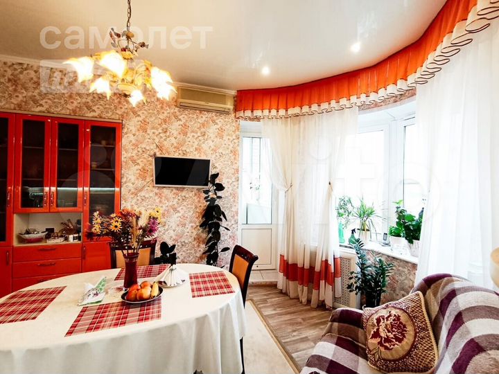 4-к. квартира, 156,3 м², 4/7 эт.