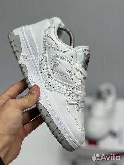 New Balance 550: Стиль в белых тонах