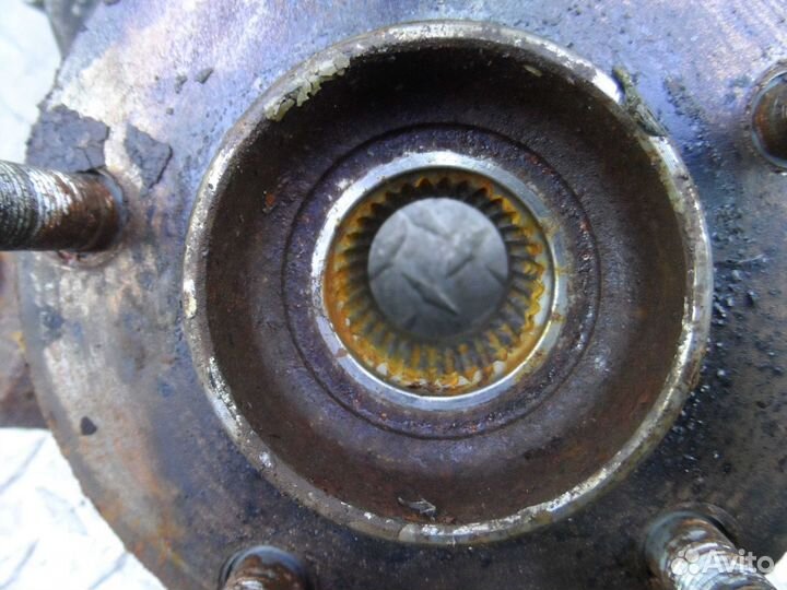 Кулак поворотный правый Nissan Murano Z51