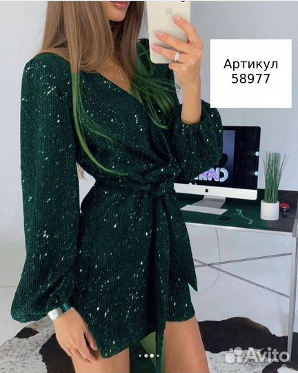 Платье мини в пайетках