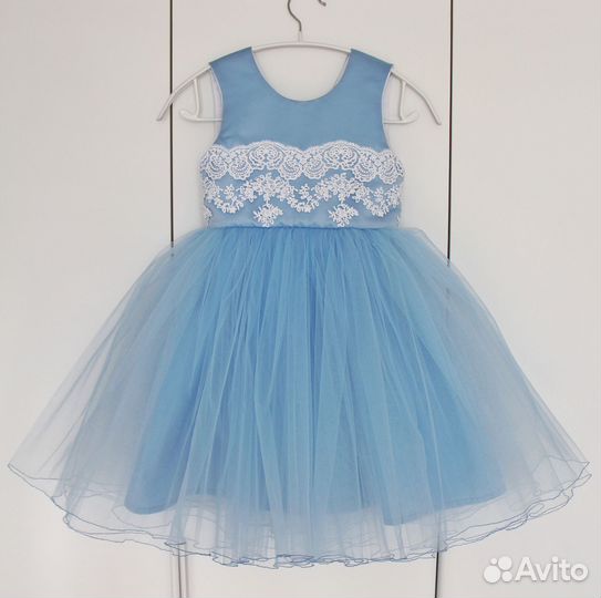Платье нарядное для девочки 122, новое