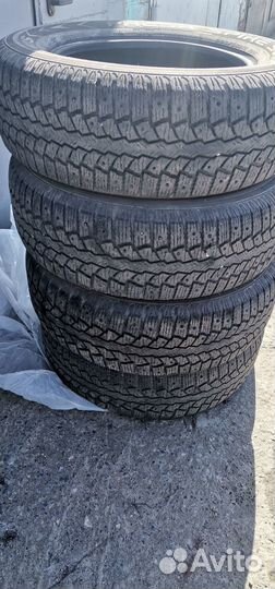 Maxxis MA-SPW Presa Spike 235/65 R17