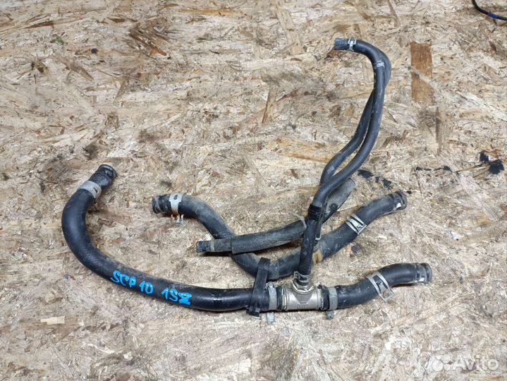 Патрубоки отопителя Toyota Vitz SCP10 1SZ 2003