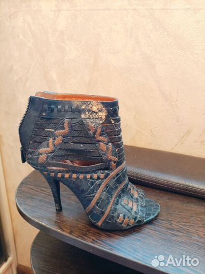Босоножки женские 37 размер