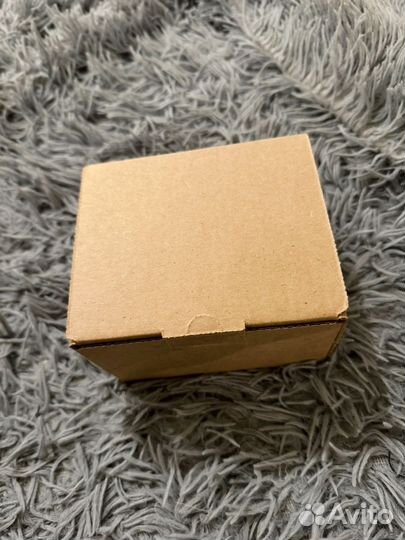 Коробка со значками