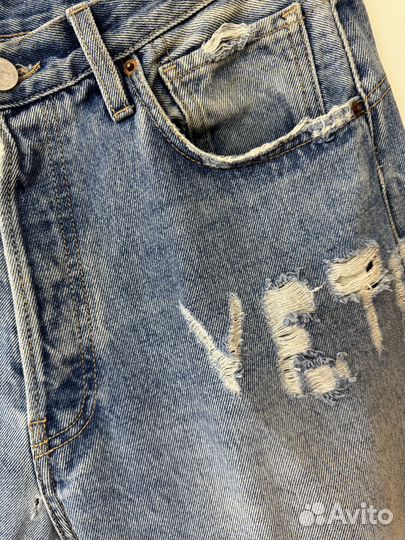 Джинсы vetements
