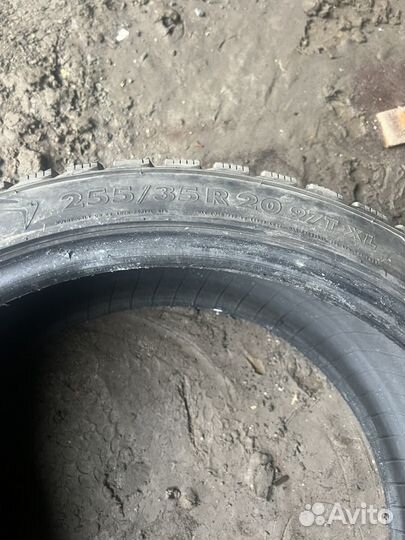 Nokian Tyres Hakkapeliitta 5 255/35 R20 97W